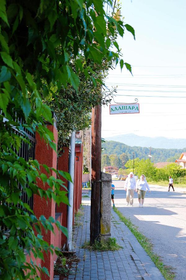 Guest House Alashara Пицунда Екстериор снимка
